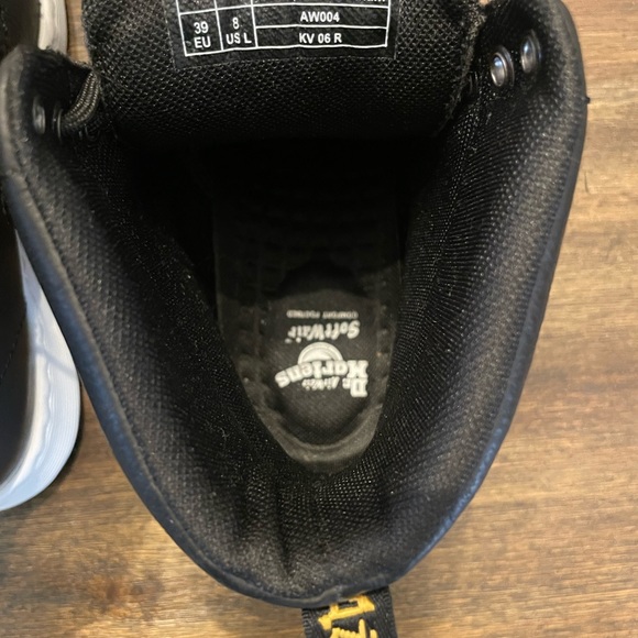 Doc Marten Regal Boot - Picture 4 of 6